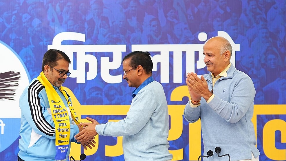 सोशल मीडिया पर चर्चित शिक्षक अवध ओझा 'आप' में हुए शामिल, बोले- शिक्षा का विकास मेरा सर्वोत्तम उद्देश्य