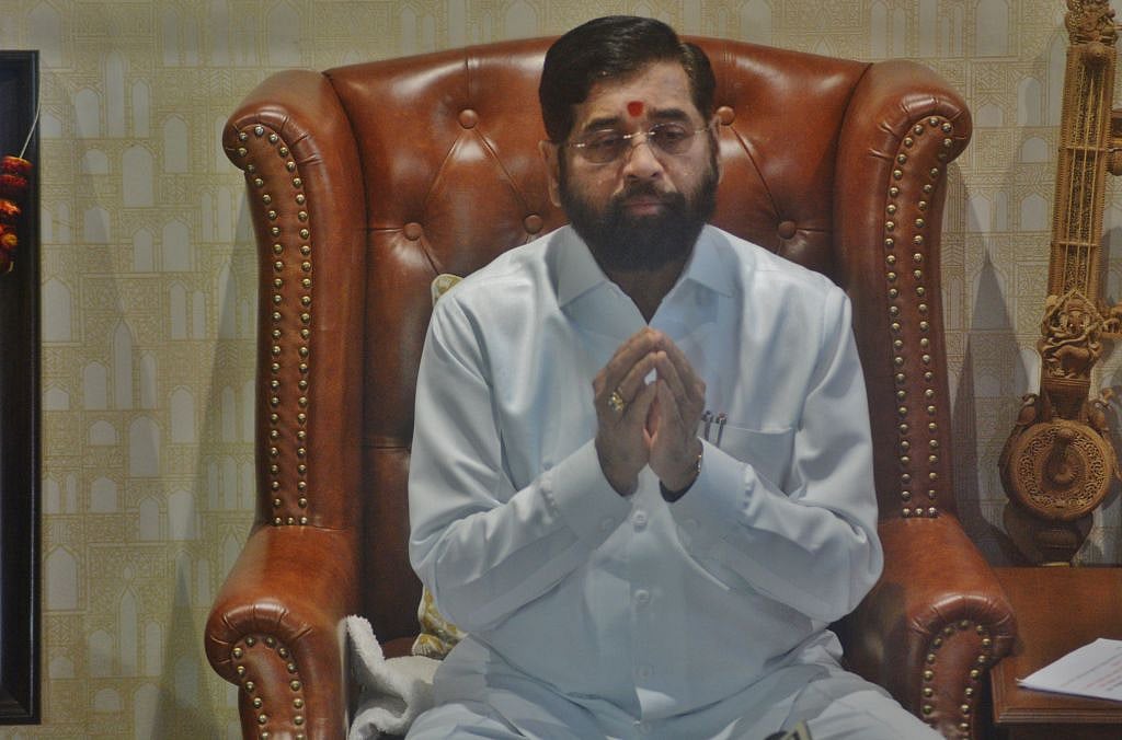 'शाह के सामने गिड़गिड़ाए थे एकनाथ शिंदे, कहा- मुझे 6 महीने का ही बना दो CM’, सामना में बड़ा दावा