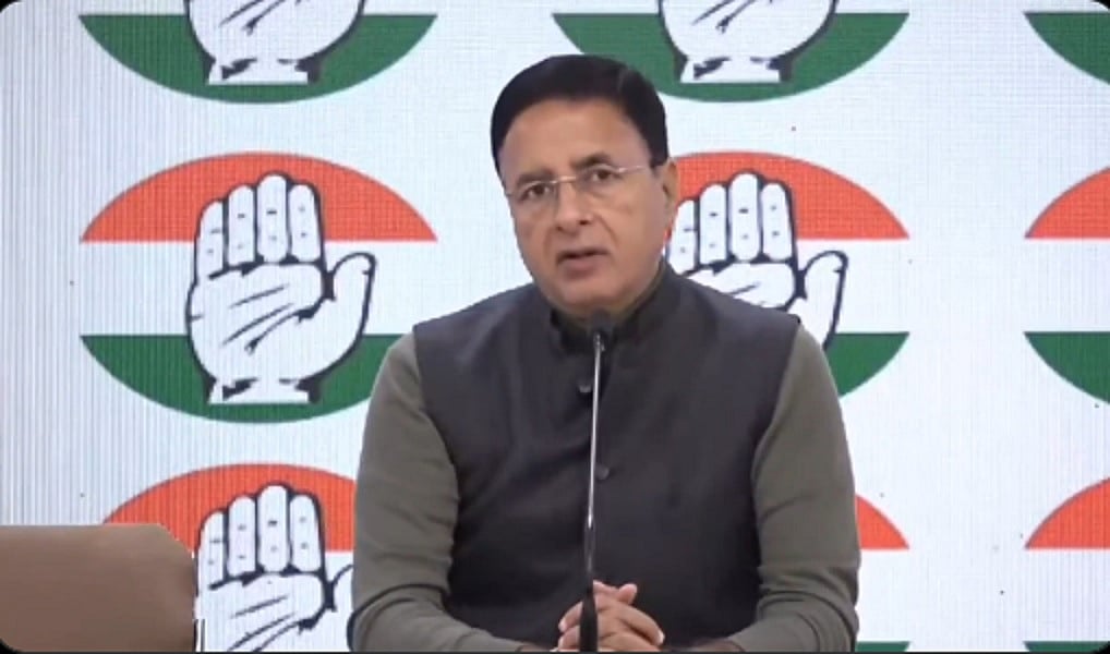 किसानों को वार्ता के लिए बुलाएं प्रधानमंत्री, संसद के इसी सत्र में MSP की कानूनी गारंटी दी जाएः कांग्रेस