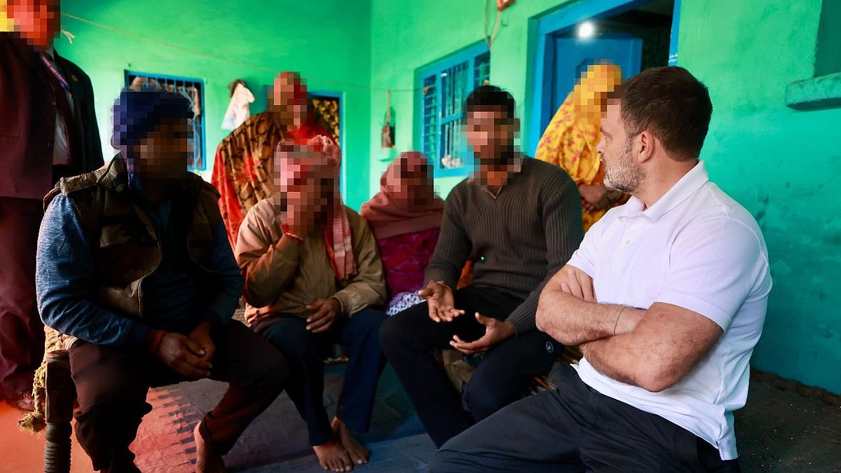 हाथरस कांड के आरोपी खुलेआम घूम रहे, पीड़ित परिवार के साथ अपराधियों जैसा व्यवहार कर रही सरकारः राहुल गांधी