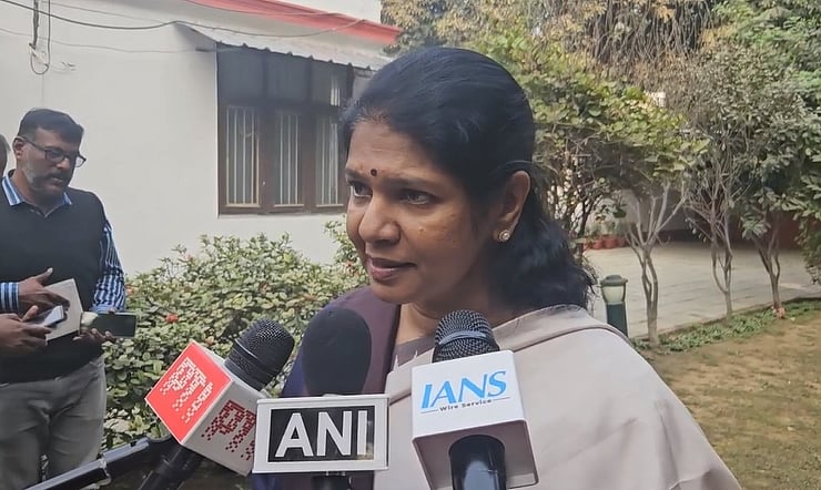 तमिलनाडु चुनाव: BJP के साथ गठबंधन करने वाले दलों का भविष्य अंधकारमय, DMK सांसद कनिमोई vs पलानीस्वामी साधा निशाना