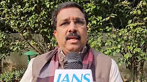 छात्रों पर पैलेट गन चलाने का आदेश किसने दिया, बच्चों के माता-पिता यह जानना चाहते हैंः नासिर हुसैन