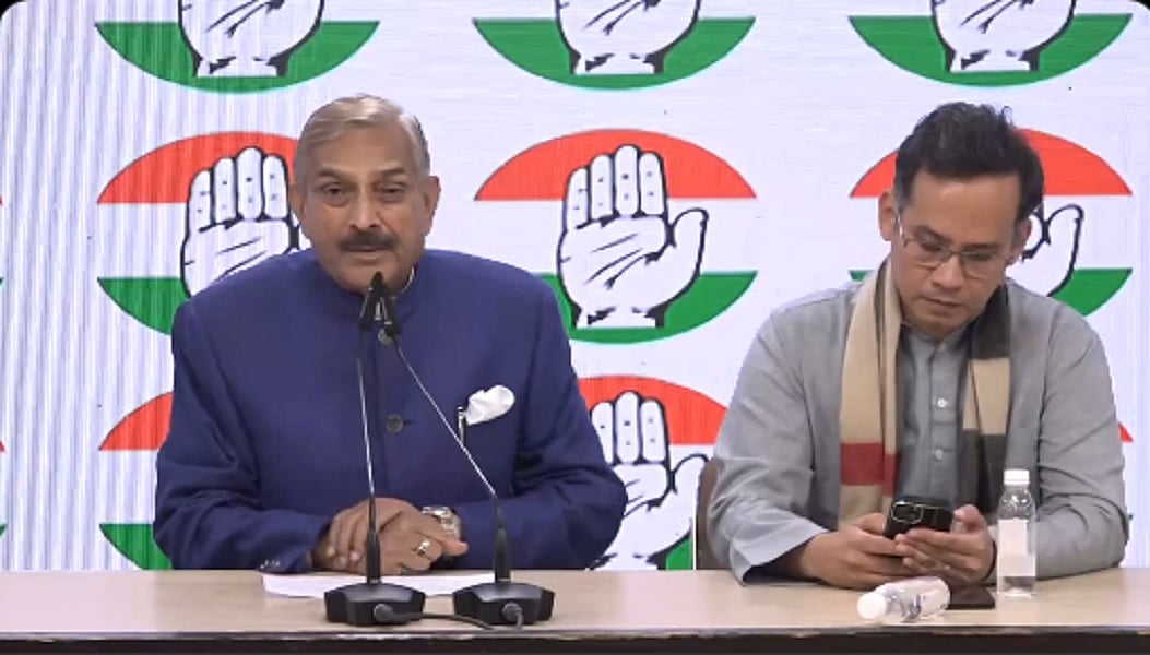संसद सत्र में मोदी सरकार ने फासीवाद का उदाहरण दिया, शाह की हरकत पर माफी मांगें प्रधानमंत्री: कांग्रेस