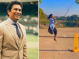 वीडियो: तेंदुलकर ने गांव की बच्ची के गेंदबाजी एक्शन की तारीफ की, जहीर भी हुए कायल