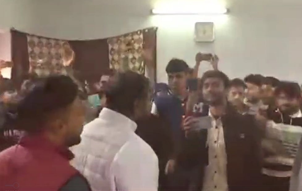 अंबाला के बरनाला में ईसाई समाज के लोगों से भिड़े बजरंग दल के कार्यकर्ता, धर्मांतरण का आरोप लगा किया हंगामा 