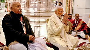राम पुनियानी का लेख: भारत, आखिर ये जमीन किसकी है?