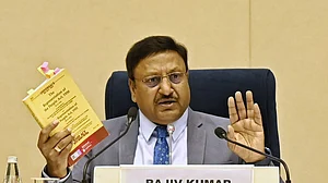 मुख्य निर्वाचन आयुक्त ने वोटर लिस्ट में छेड़छाड़ के आरोपों को खारिज किया, कहा- प्रक्रिया पारदर्शी और सख्त है