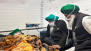 प्रदर्शनकारी किसान नेताओं ने SKM से कहा- बिना किसी देरी के आंदोलन को समर्थन दें, उसे मजबूत करें