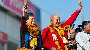 दिल्ली चुनावः रोड शो में हुई देरी के कारण आतिशी नहीं कर पाईं नामांकन, अब मंगलवार को करेंगी दाखिल