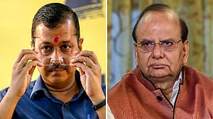 दिल्ली विधानसभा चुनाव: LG वीके सक्सेना ने केजरीवाल को फटकारा, कहा- झूठ बोलना बंद करें, नहीं तो होगी कार्रवाई