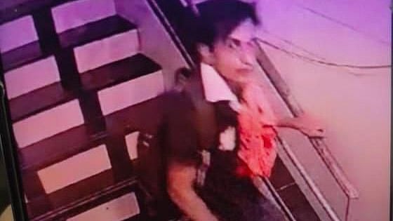 सैफ अली खान पर हमला करने वाले की पहली तस्वीर 