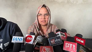 ओलंपिक पदक विजेता मनु भाकर की नानी और मामा की मौत में हत्या की आशंका, कार चालक गिरफ्तार
