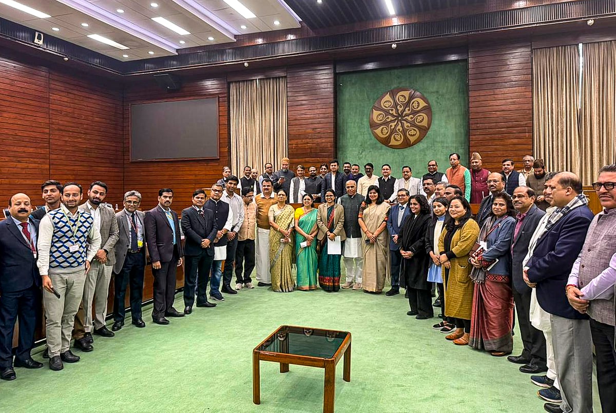 JPC ने संशोधित वक्फ विधेयक को स्वीकारा, विपक्ष ने बताया असंवैधानिक, कल स्पीकर को सौंपी जाएगी संशोधित विधेयक