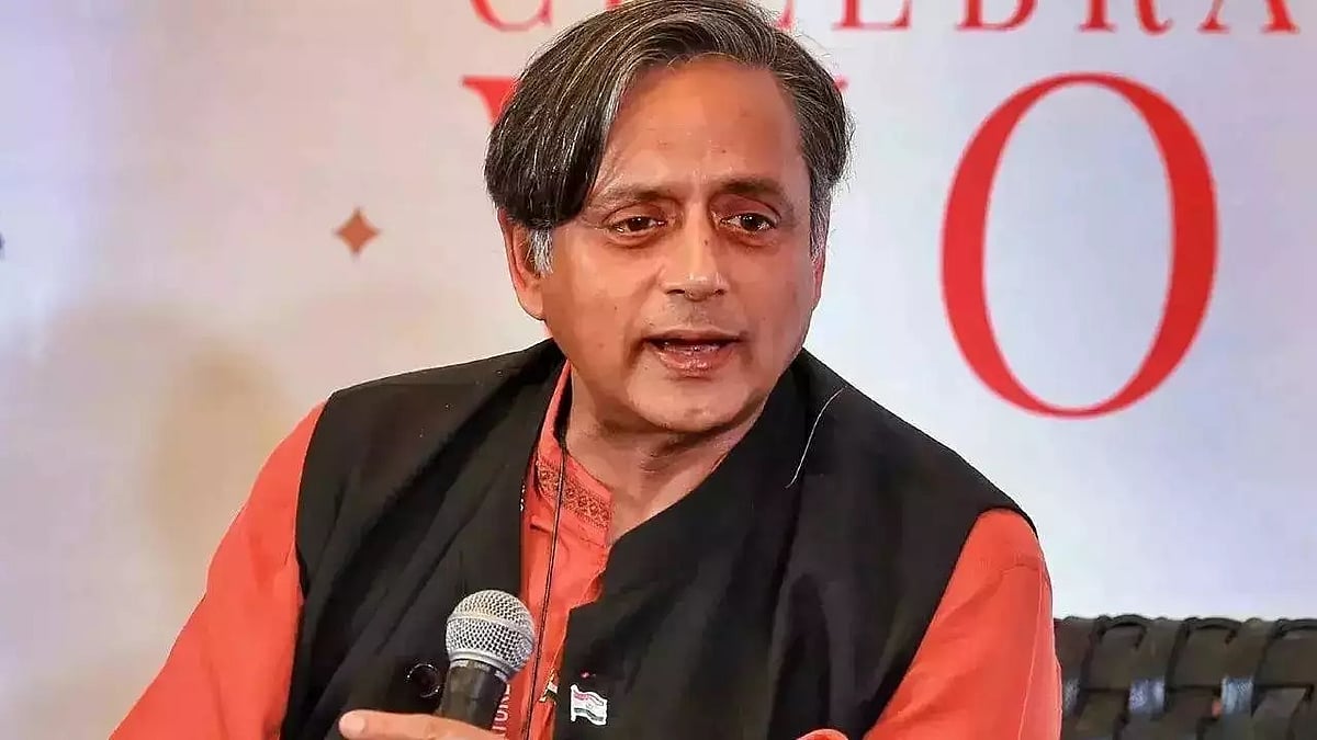 बजट निराशाजनक, महंगाई और बेरोजगारी जैसे शब्द तो वित्त मंत्री के मुंह से निकले ही नहीं: शशि थरूर