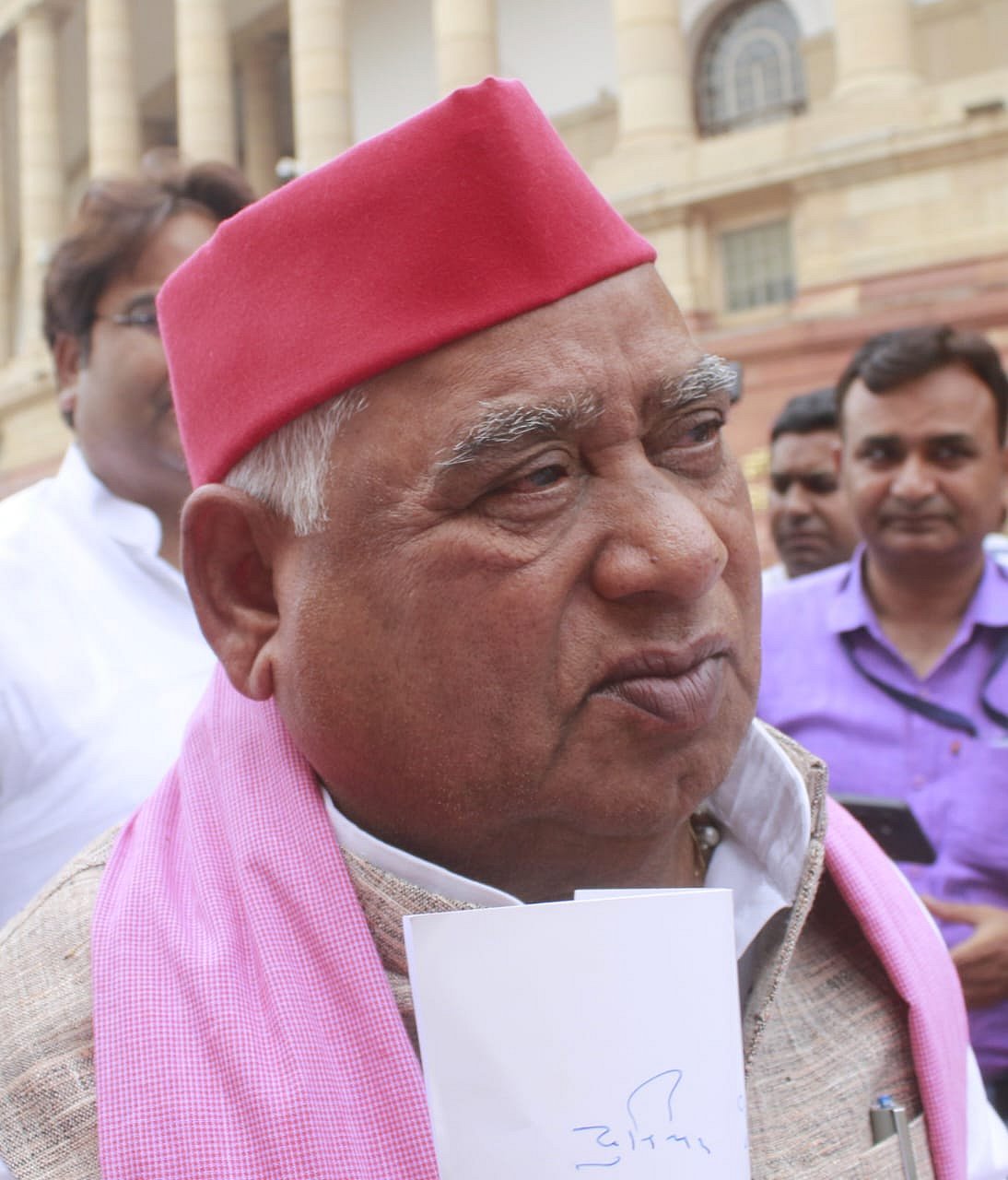 मिल्कीपुर में दो दर्जन से ज्यादा बूथों पर मिली शिकायतें, भगाए जा रहे एजेंट, फर्जी वोटिंग भी हो रही: अवधेश प्रसाद