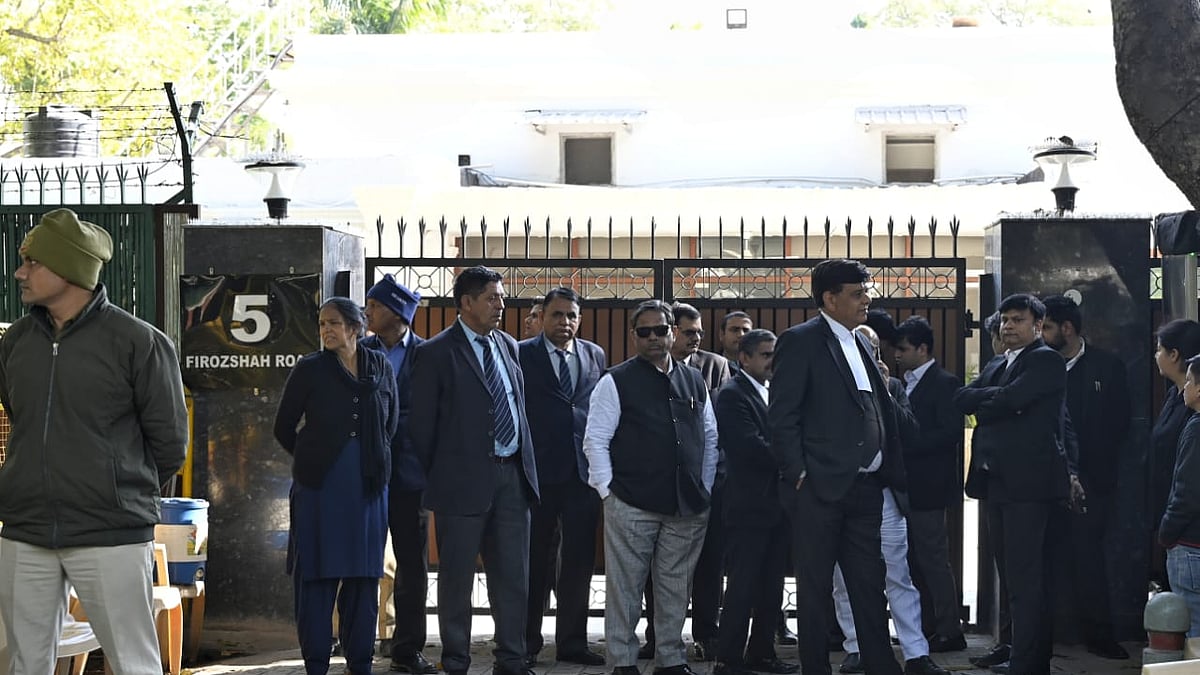अरविंद केजरीवाल के घर पहुंची एसीबी