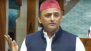 जनगणना कराने के बाद ही महिला आरक्षण की बात हो, सरकार महिलाओं को गिनना नहीं चाहती, वो आरक्षण क्या देगी: अखिलेश यादव