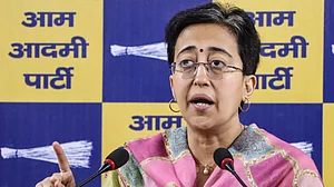 दिल्ली पूर्व सीएम आतिशी बनीं नेता प्रतिपक्ष, AAP विधायक दल की बैठक में फैसला