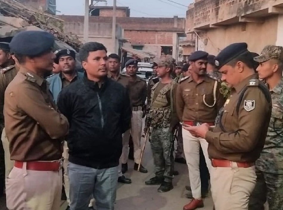 बिहार के जमुई में दो समुदायों के बीच झड़प के बाद तनाव, प्रशासन ने इंटरनेट सेवा पर प्रतिबंध लगाया