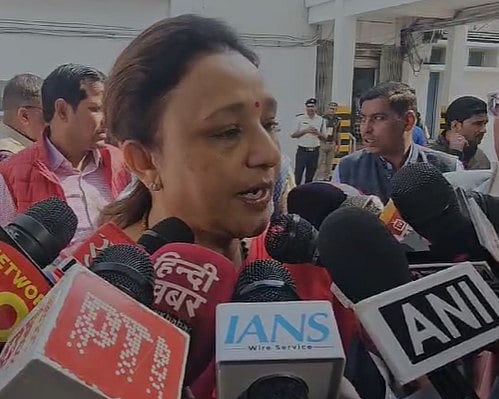 लखनऊ: कांग्रेस MLA आराधना मिश्रा ने सरकार की नीतियों पर उठाए सवाल, कहा- प्रदेश में खर्च ही नहीं हुई 50% से अधिक बजट की राशि