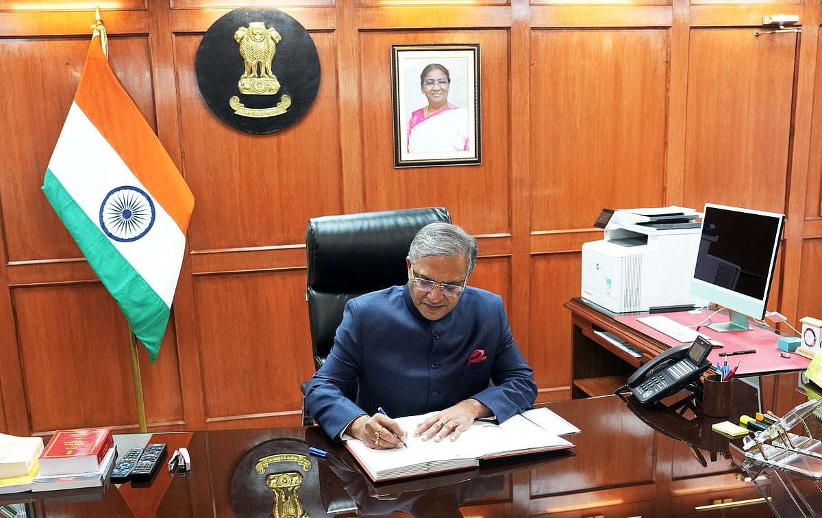 CEC की नियुक्ति पर सवाल: कांग्रेस ने सरकार से पूछा- ऐसी कौन सी जल्दी थी कि कोर्ट की सुनवाई के लिए नहीं रुके?