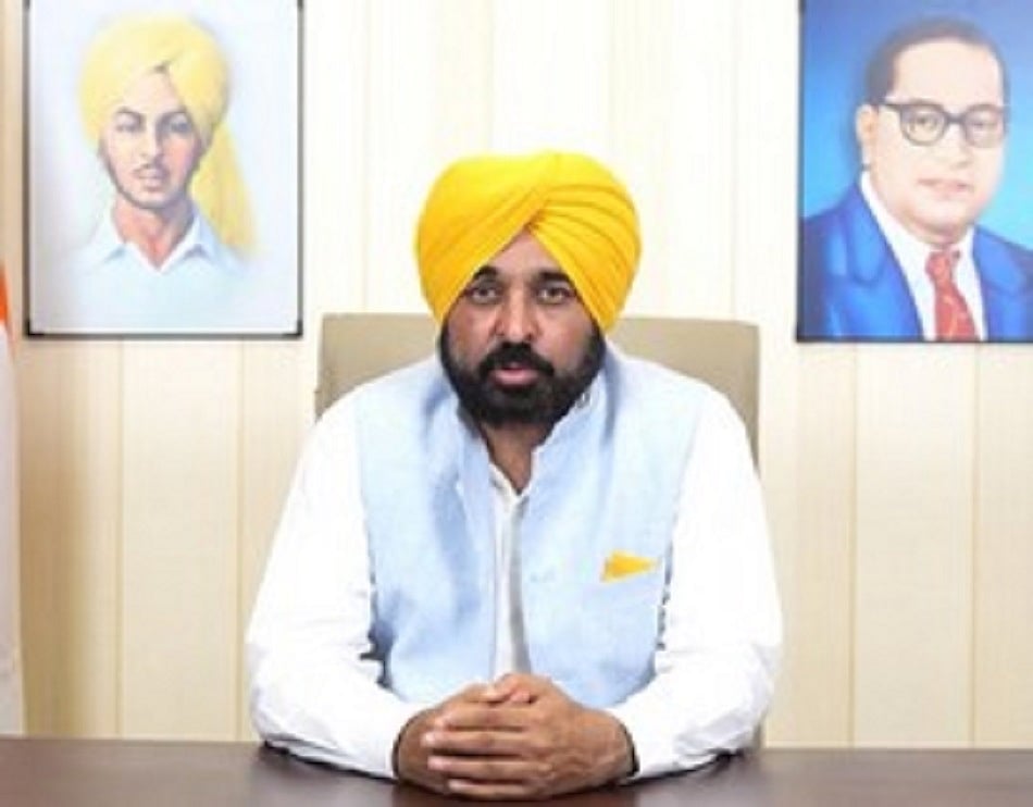 पंजाब सरकार ने 52 पुलिस अधिकारियों को किया बर्खास्त, आप सरकार की अब तक की सबसे बड़ी कार्रवाई