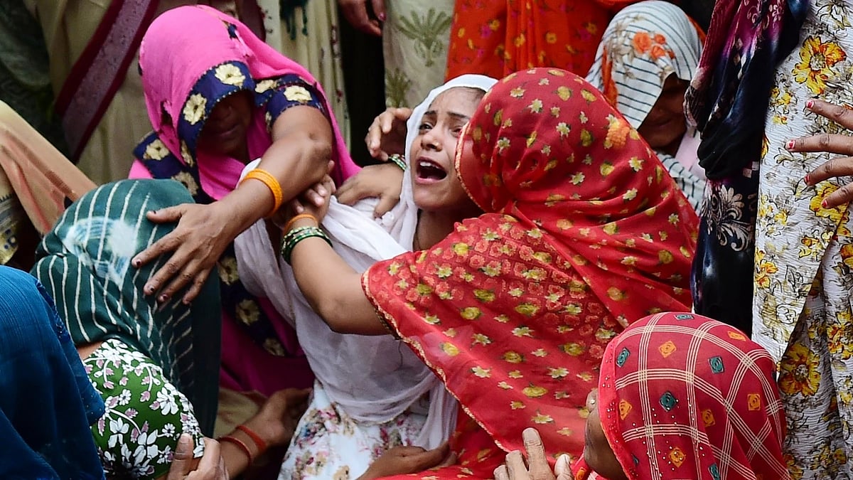 Hathras Stampede: 121 मौतों पर भोले बाबा को क्लीन चिट, जांच टीम ने पुलिस और आयोजकों को ठहराया जिम्मेदार