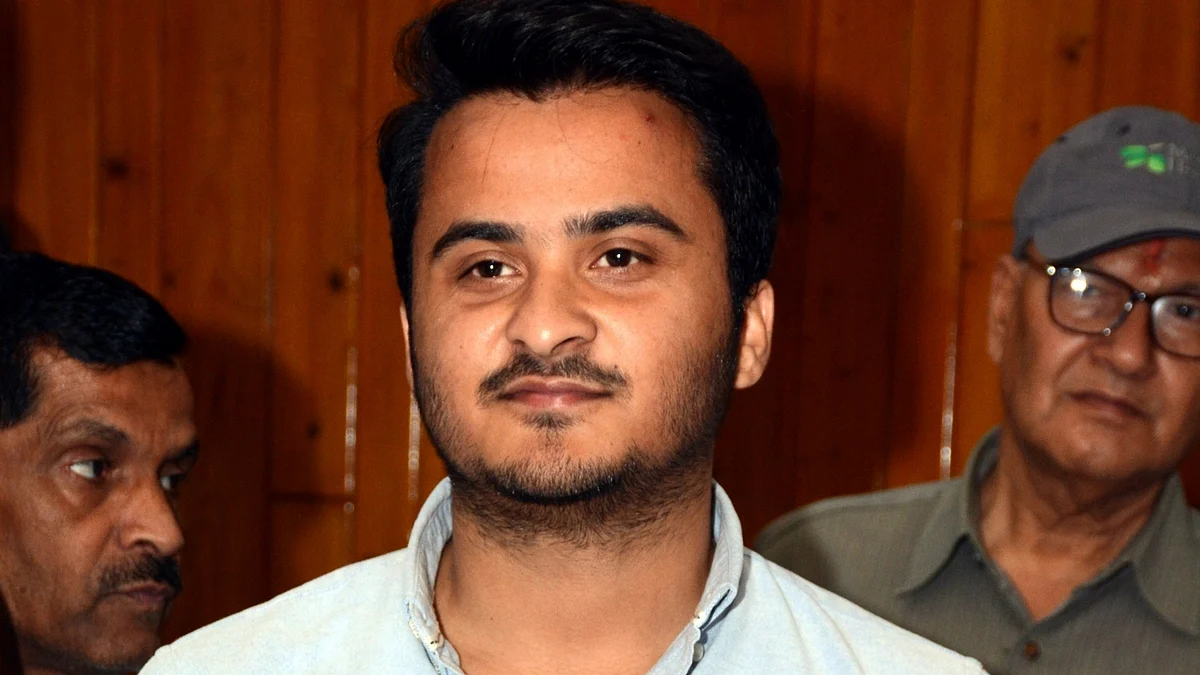 17 महीने बाद हरदोई जेल से रिहा हुए अब्दुल्ला आजम