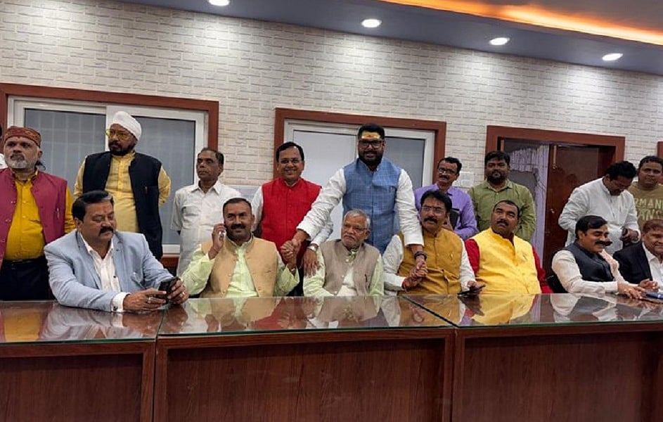 बिहार में चुनाव से पहले नीतीश मंत्रिमंडल का विस्तार, 7 मंत्रियों ने ली शपथ, सभी बीजेपी से