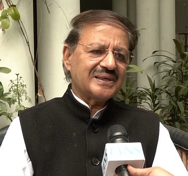 कांग्रेस नेता राशिद अल्वी ने NDA नेताओं को घेरा, सरकार की नीतियों पर उठाए सवाल