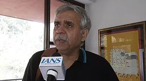 संदीप दीक्षित ने दिल्ली की स्वास्थ्य सेवाओं और कानून-व्यवस्था पर उठाए सवाल, बोले- 10 वर्षों में दिल्ली पुलिस ने...