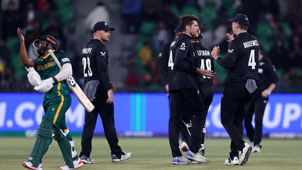 रविंद्र, विलियमसन और सेंटनर ने न्यूजीलैंड को फाइनल में पहुंचाया (फोटो: ICC)