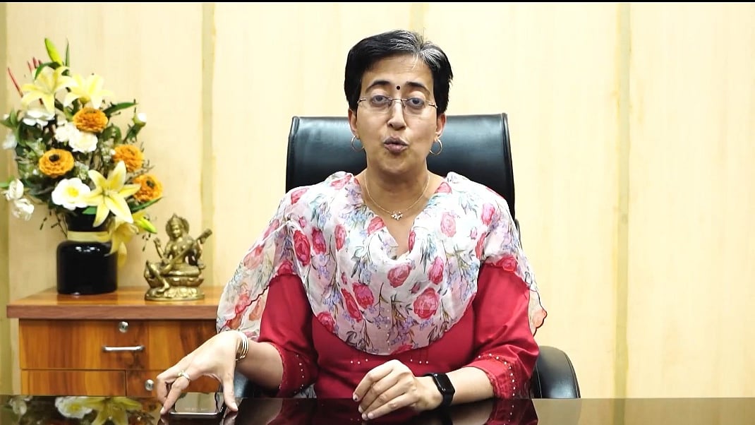महिला दिवस पर दिल्ली की महिलाओं को 2500 रुपये मिलने का इंतजार, आतिशी ने पीएम मोदी से किया सवाल