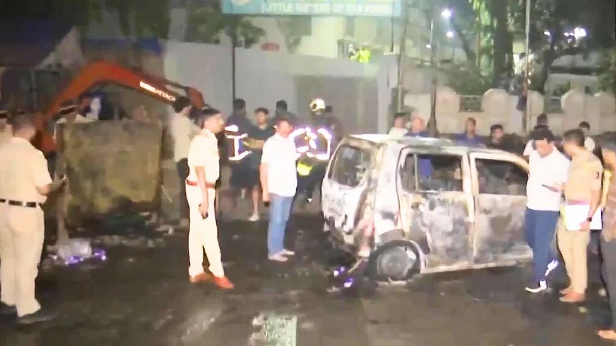 मुंबई के मरोल इलाके में गैस पाइपलाइन में लीकेज की वजह से लगी आग, 3 लोग घायल, वाहन भी जले