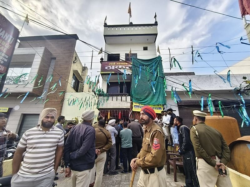 अमृतसर के मंदिर पर ग्रेनेड से हमला, बाइक सवारों ने फेंका विस्फोटक 