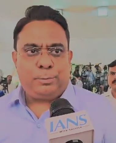 जबरन धर्म परिवर्तन गलत, लेकिन, लव जिहाद को लेकर किसी एक धर्म को टारगेट करना सही नहीं: रईस शेख  