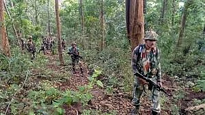 छत्तीसगढ़: सुरक्षाबलों की बड़ी कार्रवाई, बीजापुर एनकाउंटर में 22 माओवादी ढेर, एक जवान भी शहीद, खोज अभियान जारी