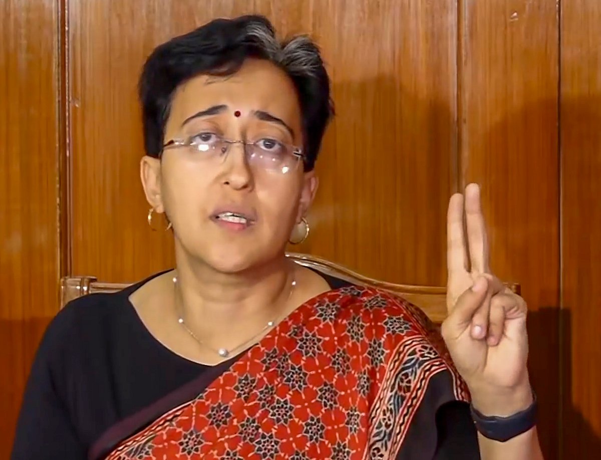 आप ने दिल्ली के बजट को ‘हवा हवाई, आधारहीन और अवास्तविक’ करार दिया, आतिशी बोलीं- ‘सार्वजनिक सेवाओं को कमजोर करने की...