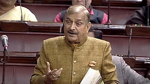 कांग्रेस सांसद का शिक्षा बजट में कटौती का आरोप, संसद में कहा- युवाओं के भविष्य को सुरक्षित रखने में फेल हुई मोदी सरकार