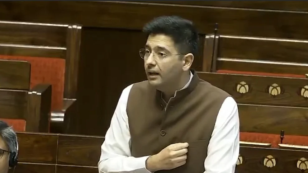 AAP सांसद राघव चड्‌ढा