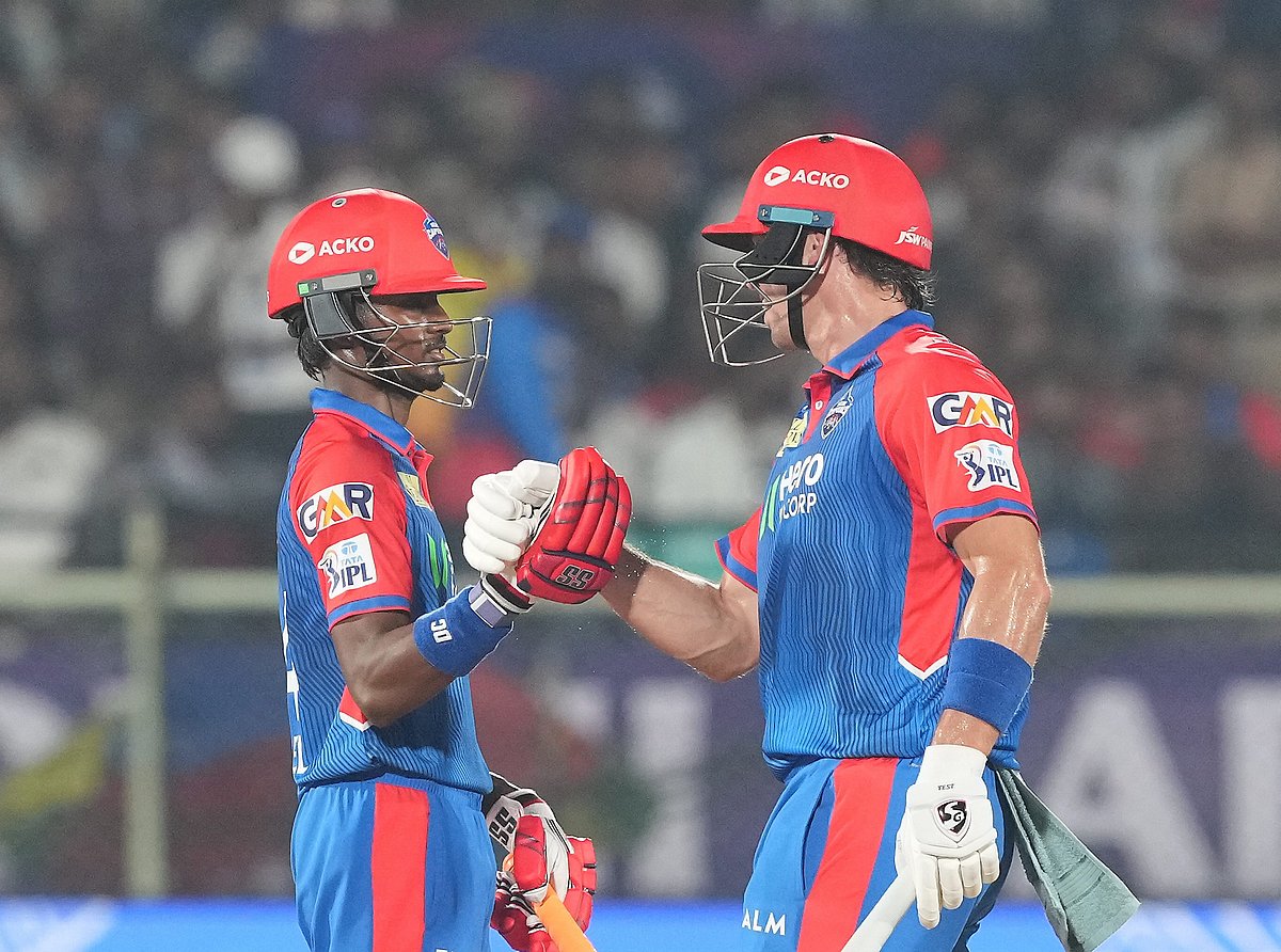 IPL 2025: दिल्ली कैपिटल्स ने सनराइजर्स को सात विकेट से हराया, स्टार्क और डुप्लेसी चमके