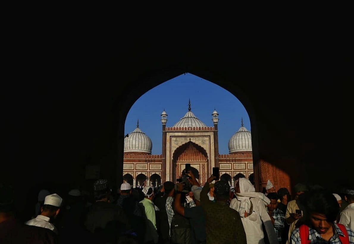 Eid: राष्ट्रपति-प्रधानमंत्री ने देशवासियों को दी ईद की बधाई, खड़गे-राहुल गांधी समेत इन दिग्गजों ने भी दीं शुभकामनाएं