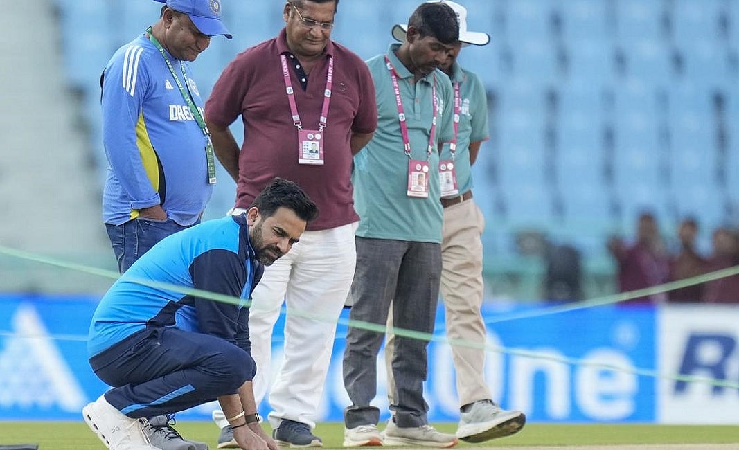 IPL2025: लखनऊ की पिच पर बरसे जहीर खान, बोले- लग रहा था इसे पंजाब के क्यूरेटर ने बनाया है