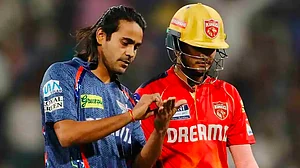 BCCI ने लखनऊ के बॉलर दिग्वेश पर लगाया जुर्माना और सैमसन को मिली हरी झंडी, राजस्थान की कप्तानी के लिए तैयार