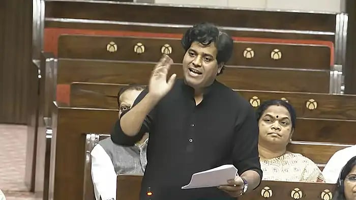 'हम ही को कातिल कहेगी दुनिया और हमारा ही कत्लेआम होगा', प्रतापगढ़ी ने वक्फ बोर्ड पर अमित शाह के झूठ का ऐसे किया पर्दाफाश?