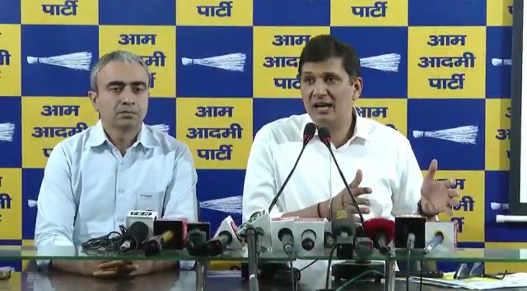 दिल्ली में निजी स्कूलों की फीस वृद्धि का मामला, 'आप' का बीजेपी पर 'शिक्षा माफिया' से गठजोड़ का आरोप, सीएम रेखा को घेरा
