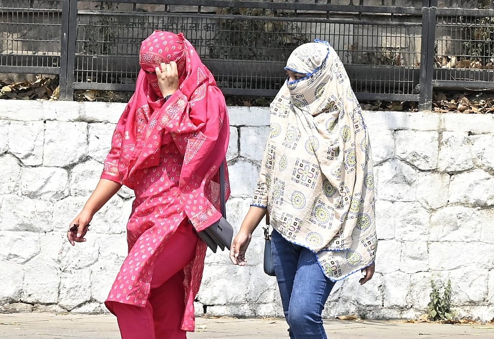उत्तर प्रदेश में भीषण गर्मी का कहर, बांदा में पारा 47°C पार, जानें कब मिलेगी राहत