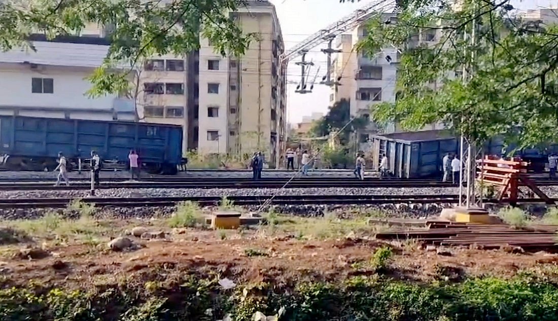 कर्नाटक के बेलगावी में पटरी से उतरी मालगाड़ी, तीन डिब्बे क्षतिग्रस्त, रूट पर परिचालन बाधित