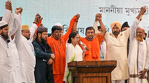 बीजेपी, बीएसएफ, केंद्रीय एजेंसियों ने भड़काई हिंसा, मुर्शिदाबाद दंगे पूर्व नियोजित थे; ममता बनर्जी का आरोप