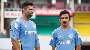 BCCI का बड़ा एक्शन, गौतम गंभीर के चहेते और असिस्टेंट को बोर्ड ने नौकरी से निकाला, फील्डिंग कोच की भी छुट्टी